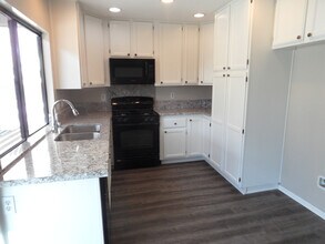 2862 N Cottonwood St in Orange, CA - Building Photo - Building Photo