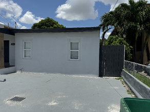 4783 NW Flagler Terrace in Miami, FL - Building Photo - Building Photo