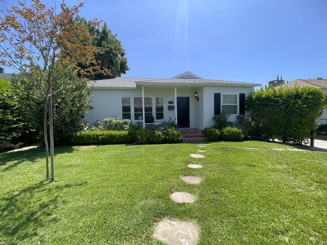 property at 6954 Encino Ave