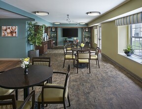 Grand Woods Senior Apartments in Grand Rapids, MI - Building Photo - Building Photo