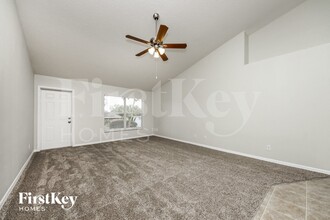 381 Maudehelen St in Apopka, FL - Building Photo - Building Photo