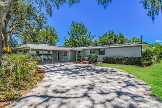 5011 Bedford Forest Dr in Jacksonville, FL - Building Photo - Building Photo