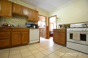 29 Wilson Park, Unit 3 in Boston, MA - Building Photo