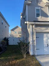105 Summer Hill Way in Richmond Hill, GA - Building Photo - Building Photo