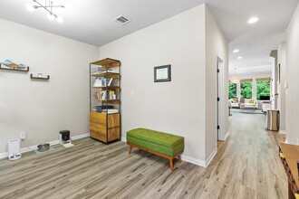 309 Anacua Loop in Manchaca, TX - Building Photo - Building Photo
