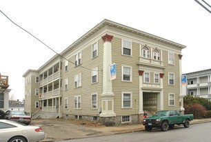 285 Concord St in Manchester, NH - Building Photo