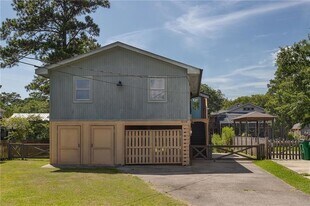 3113 Bayou View Dr in Slidell, LA - Building Photo