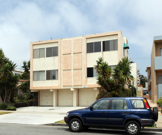 825 Euclid St in Santa Monica, CA - Foto de edificio - Building Photo