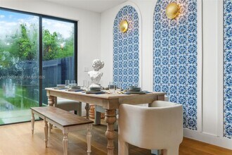 408 NW 52nd St in Miami, FL - Foto de edificio - Building Photo