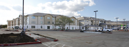 Provident Crossings in Round Rock, TX - Building Photo - Building Photo