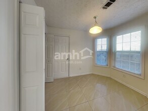 951 Garden Oak Ct in Lawrenceville, GA - Building Photo - Building Photo