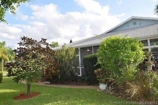 property at 2124 SE Edler Dr