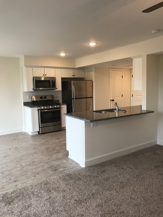 property at 19505 Mulberry Ln