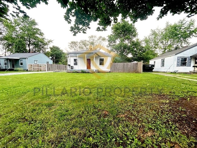 property at 1415 N Luett Ave