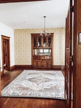 1882 Loras Blvd in Dubuque, IA - Building Photo - Building Photo