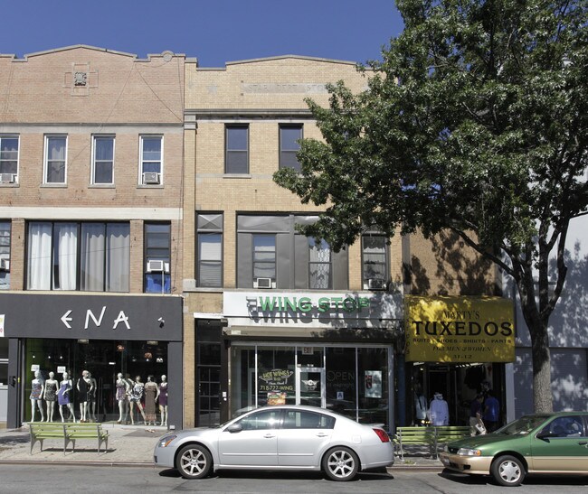 31-14 Steinway St in Astoria, NY - Building Photo - Building Photo