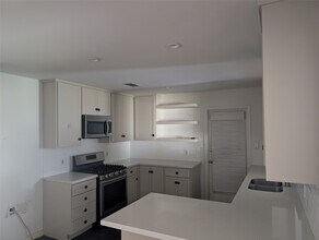 5310 Windswept Ln in Houston, TX - Building Photo - Building Photo