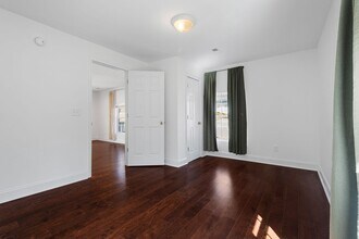 204 Dunstan Ave in Durham, NC - Building Photo - Building Photo