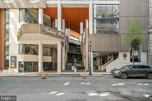 1420 Locust St in Philadelphia, PA - Building Photo