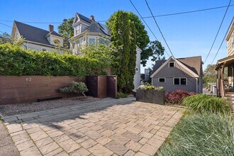 62 Grampian Way, Unit 1 in Boston, MA - Building Photo - Building Photo