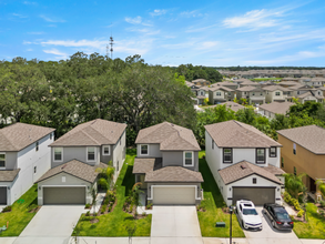 7216 Spring Snowflake Ave in Tampa, FL - Building Photo - Building Photo