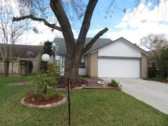 12824 Westpark Dr