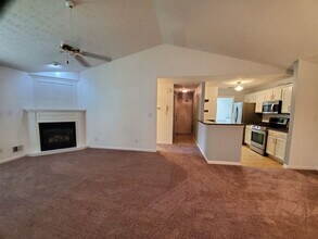 1103 Powerhouse Ln in Louisville, KY - Building Photo - Building Photo