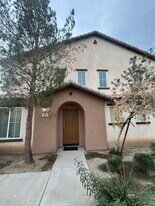 642 W Brewer Rd, Unit 41 in Imperial, CA - Building Photo