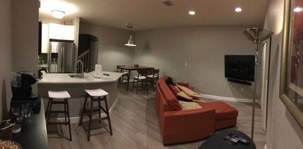 6503 Catalina Ln in Tamarac, FL - Foto de edificio - Building Photo