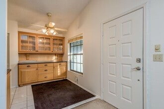 10918 Freemont Dr in New Port Richey, FL - Building Photo - Building Photo