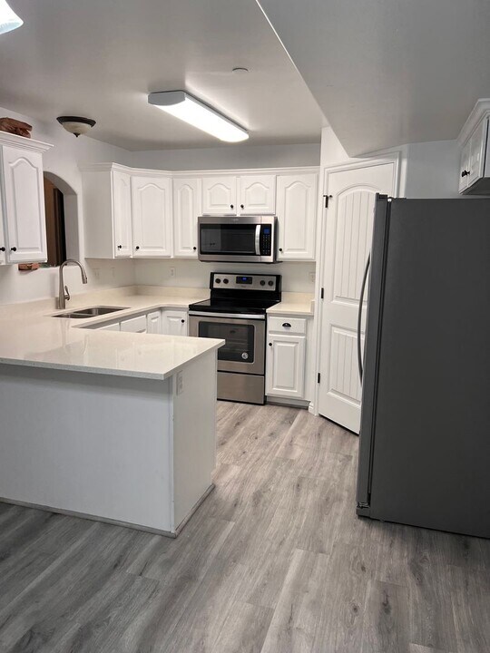 582 S 980 W in Pleasant Grove, UT - Building Photo