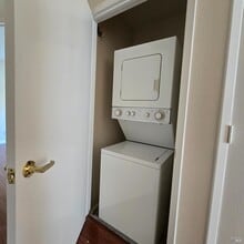 2001 Eastwood Dr in Vacaville, CA - Foto de edificio - Building Photo