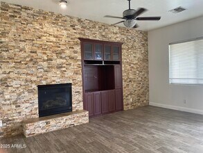 1917 W Spur Dr in Phoenix, AZ - Building Photo - Building Photo