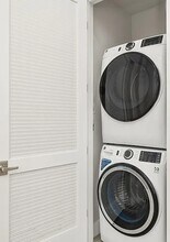 3098 W Kyne St in San Mateo, CA - Building Photo - Building Photo