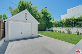481 S Holt Ave in Los Angeles, CA - Building Photo - Building Photo