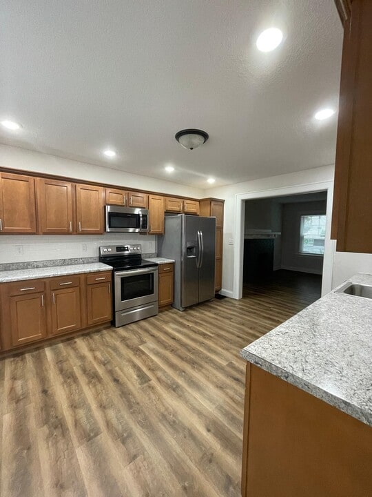 236 S Kenilworth Ave in Lima, OH - Building Photo