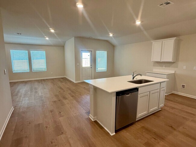 12525 NW 142nd St in Piedmont, OK - Building Photo - Building Photo