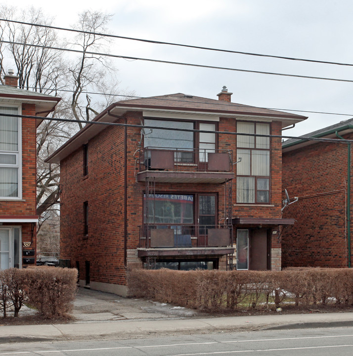 385 Royal York Rd in Toronto, ON - Building Photo