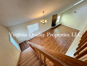 5524 Glenville Cir in Virginia Beach, VA - Building Photo - Building Photo