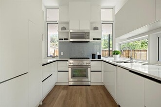 5507 Manor Rd in Austin, TX - Building Photo - Building Photo