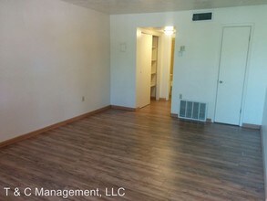 Borderman's Reef in Albuquerque, NM - Building Photo - Building Photo