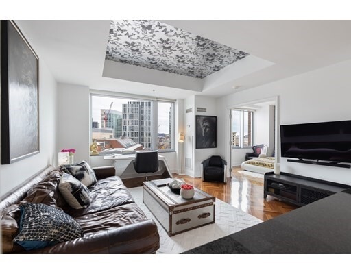 1 Charles St, Unit 1605 in Boston, MA - Building Photo - Building Photo