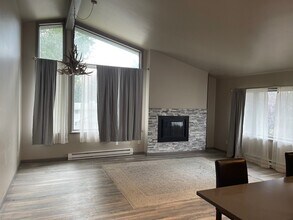 211 W Beaver Creek Blvd in Avon, CO - Building Photo - Building Photo