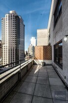 401 E 88th St in New York, NY - Building Photo