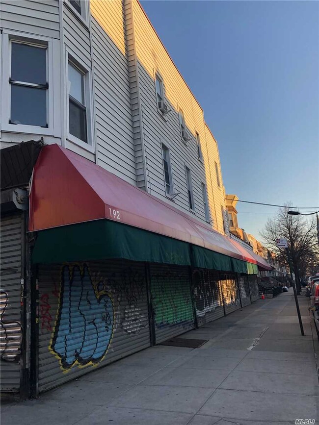 192 Nassau Ave in Brooklyn, NY - Building Photo - Building Photo