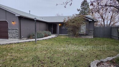 2263 E Clarene St in Meridian, ID - Building Photo - Building Photo