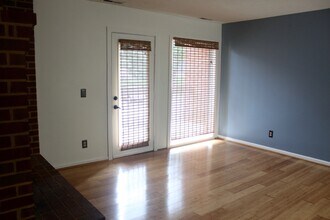1030 Blue Ridge Dr in Harrisonburg, VA - Building Photo - Building Photo