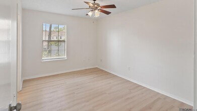 9851 Jefferson Hwy, Unit H12 in Baton Rouge, LA - Building Photo - Building Photo