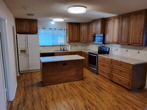 81 Family Cir in Georgetown, TX - Building Photo - Building Photo