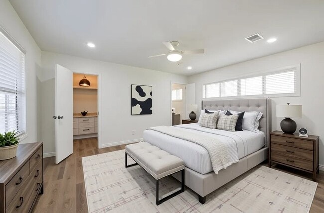 property at 52 Oyster Creek Ct
